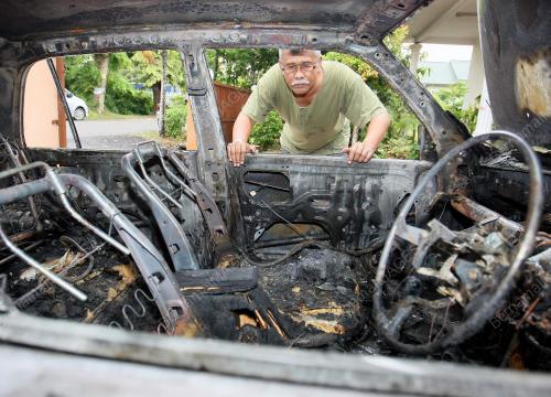 KD04_22102014_KERETA_DIBAKAR