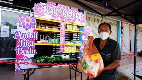 FOODBANK BANTU PENDUDUK TERJEJAS COVID-19