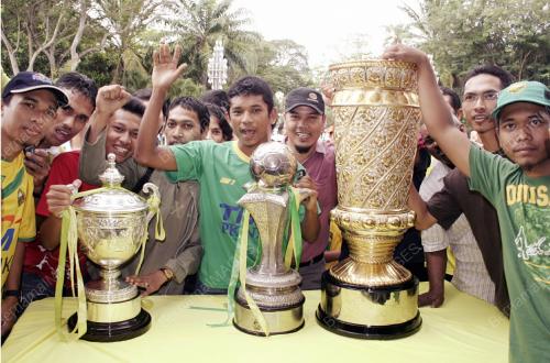 PIALA MALAYSIA MILIK KEDAH