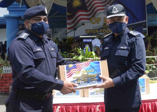 DATUK SERI ACRYL SANI ABDULLAH