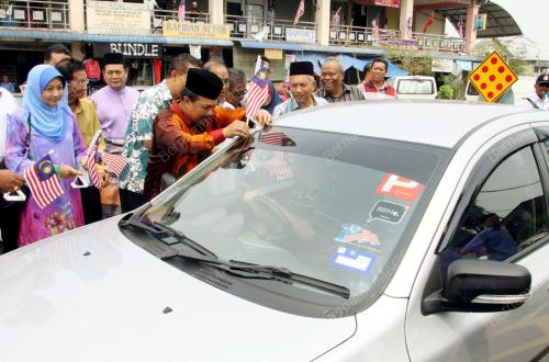 KD04_27082013_JAMIL_BENDERA