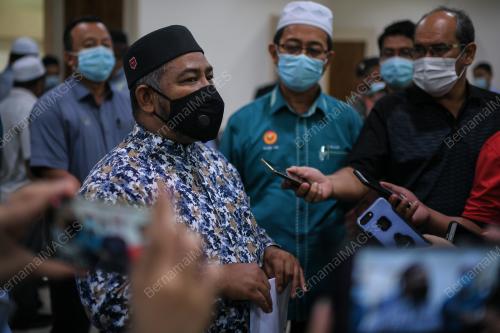 DATUK DR MOHD KHAIRUDDIN AMAN RAZALI