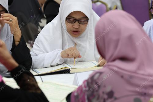 MAJLIS WANITA BERTADARUS