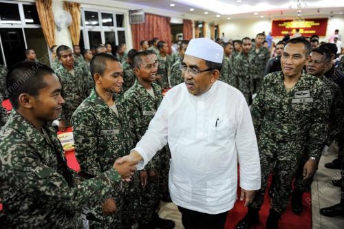 KD05_01072015_BERBUKA