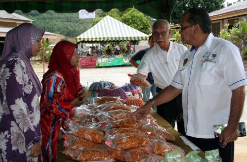 DATUK TENGKU ZAINOL RASHID TENGKU YAHYA