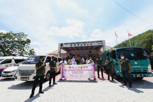 UNIT BERGERAK VAKSINASI COVID-19 PADANG TERAP