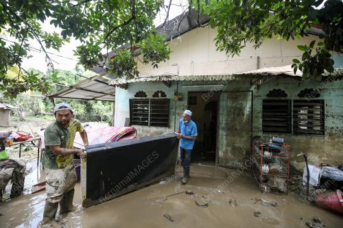 BANJIR BALING