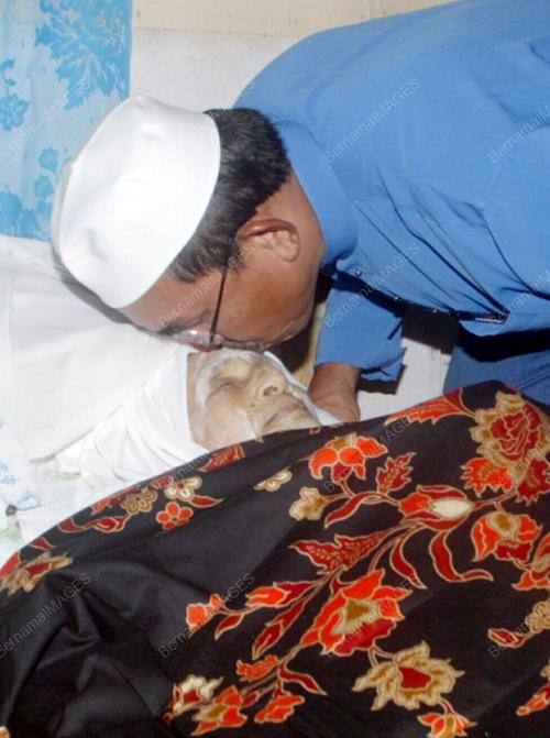 MOHD JOHARI BAHARUM
