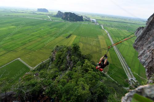 DROPZONE BUKIT KODIANG