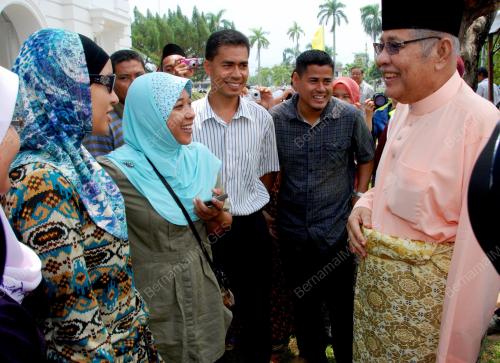 DATUK SERI AZIZAN ABDUL RAZAK