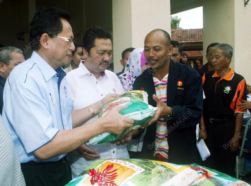 DR MOHD PUAD ZARKASHI