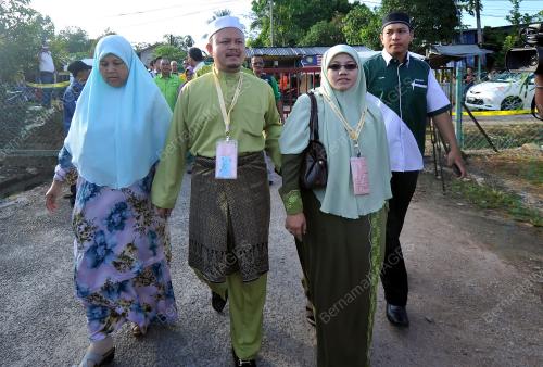 KD05_04112013_SG_LIMAU