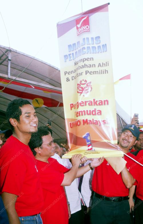 MOHD SHAFIE APDAL