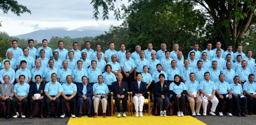 KD05_05052012_AGONG_GOLF