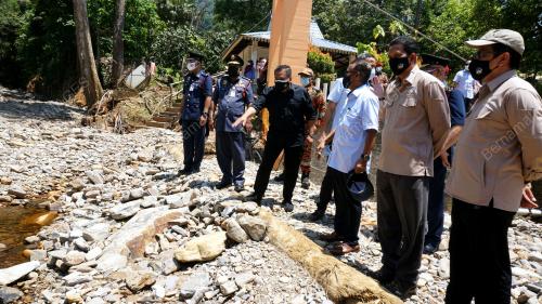 DATUK SERI ISMAIL ABD MUTTALIB