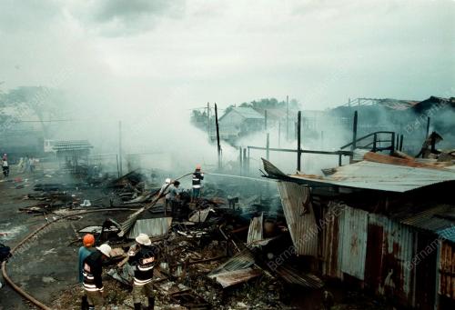 KD05_06012016_KEDAI_HANGUS