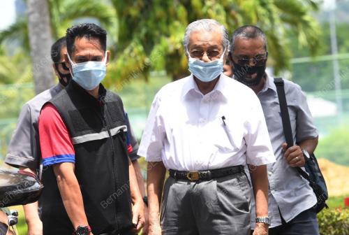 TUN MAHATHIR MOHAMAD