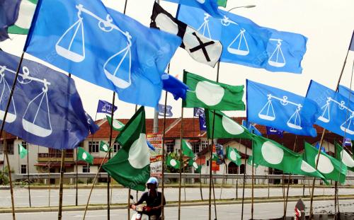 KD05_07042013_BENDERA