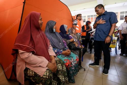 DATUK SERI TAKIYUDDIN HASSAN