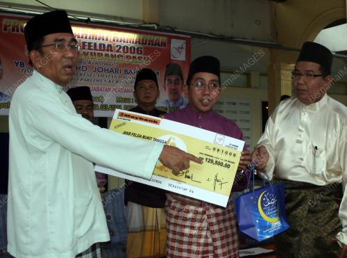 JOHARI BAHAROM
