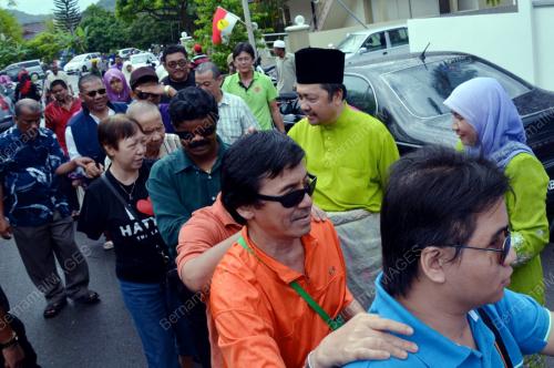 KD05_08092012_AHMAD_BUTA