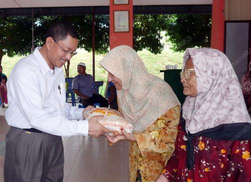 NAWAWI AHMAD