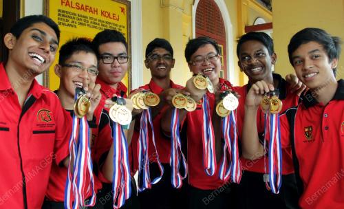KD05_10092013_F1_JUARA