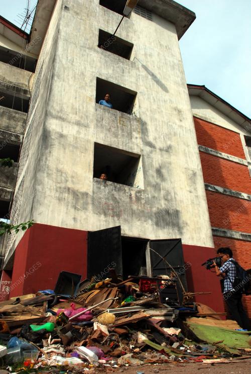 KD05_11012011_FLAT_SAMPAH