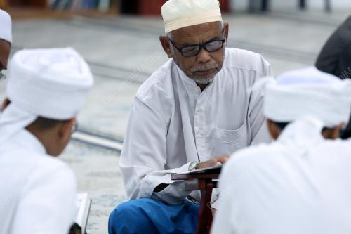 BULAN RAMADAN 2024