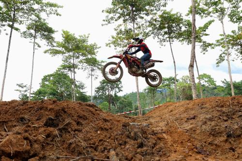 TREK SUKAN MOTORCROSS DI BALING