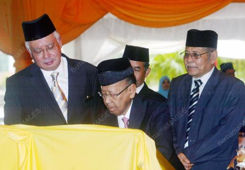 SULTAN ABDUL HALIM MU'ADZAM SHAH