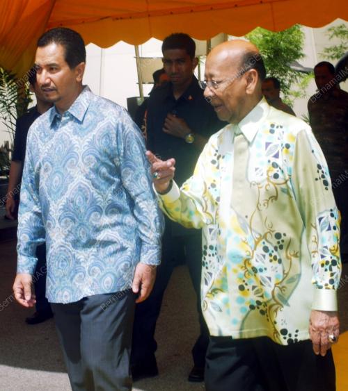 TUANKU MIZAN ZAINAL ABIDIN