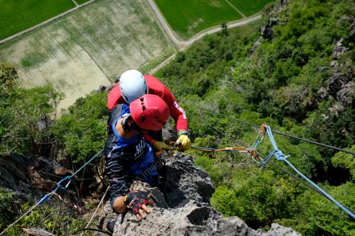 DROPZONE KODIANG