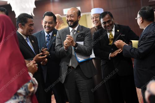 DATUK SERI MUKHRIZ MAHATHIR