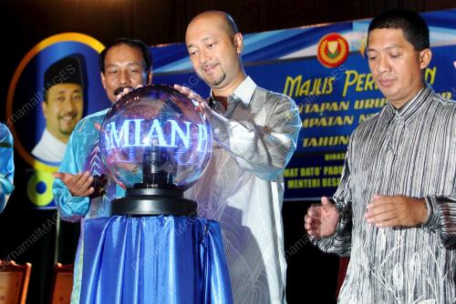 KD05_16052013_MUKHRIZ_PBT