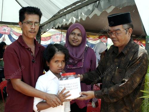 HELZA ANIS HUSIN