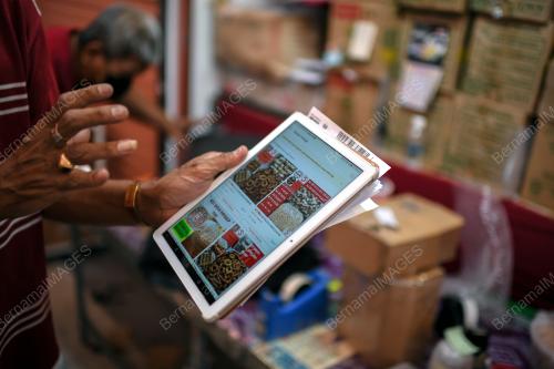 KOMPLEKS PEKAN RABU