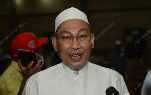 DATUK AWANG HASHIM