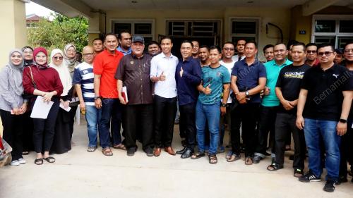 PROJEK PERUMAHAN TERBENGKALAI