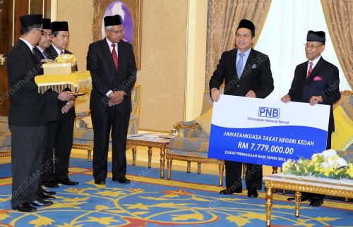 KD05_18112013_AGONG