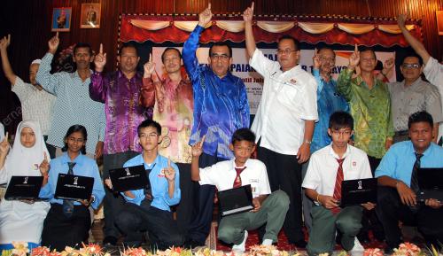 DATUK MOHD JOHARI BAHAROM