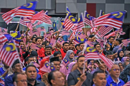 DATUK SERI SAIFUDDIN NASUTION ISMAIL