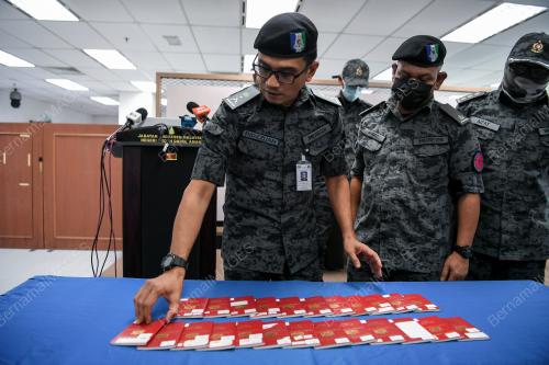 JABATAN IMIGRESEN MALAYSIA