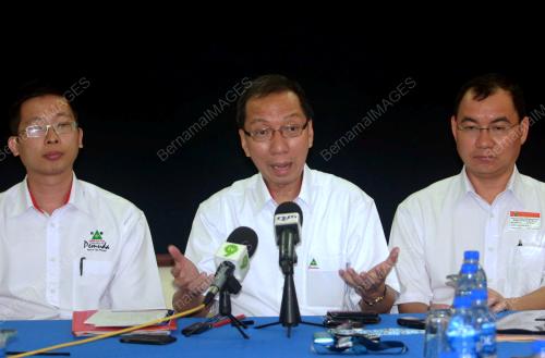 KD05_20072012_GERAKAN_PERSIDANGAN