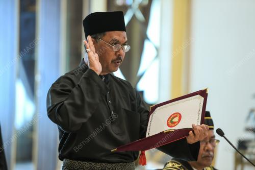 MUHAMMAD RADHI MAT DIN