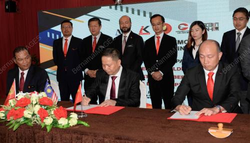 DATUK SERI MUKHRIZ TUN MAHATHIR