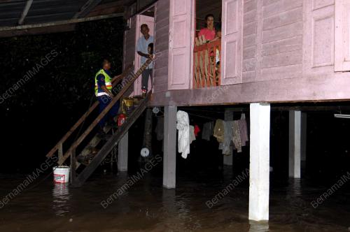 KD05_22112014_BANJIR