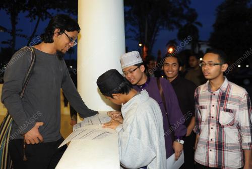 KD05_23082013_PELAJAR_MESIR