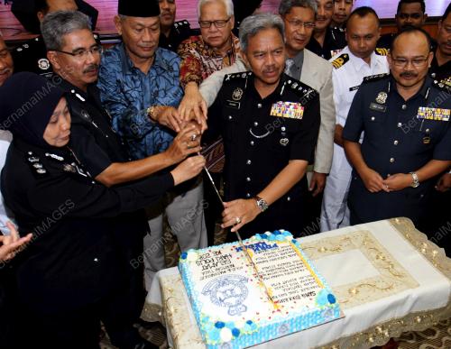 KD05_25032015_HARI_POLIS