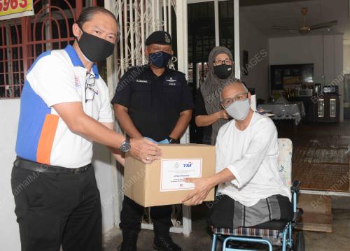 DATUK KAMARUL ZAMAN MAMAT
